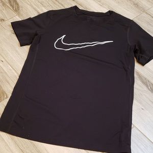 Nike black top